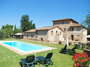 Rustic style flat with swimming pool Guistrigona